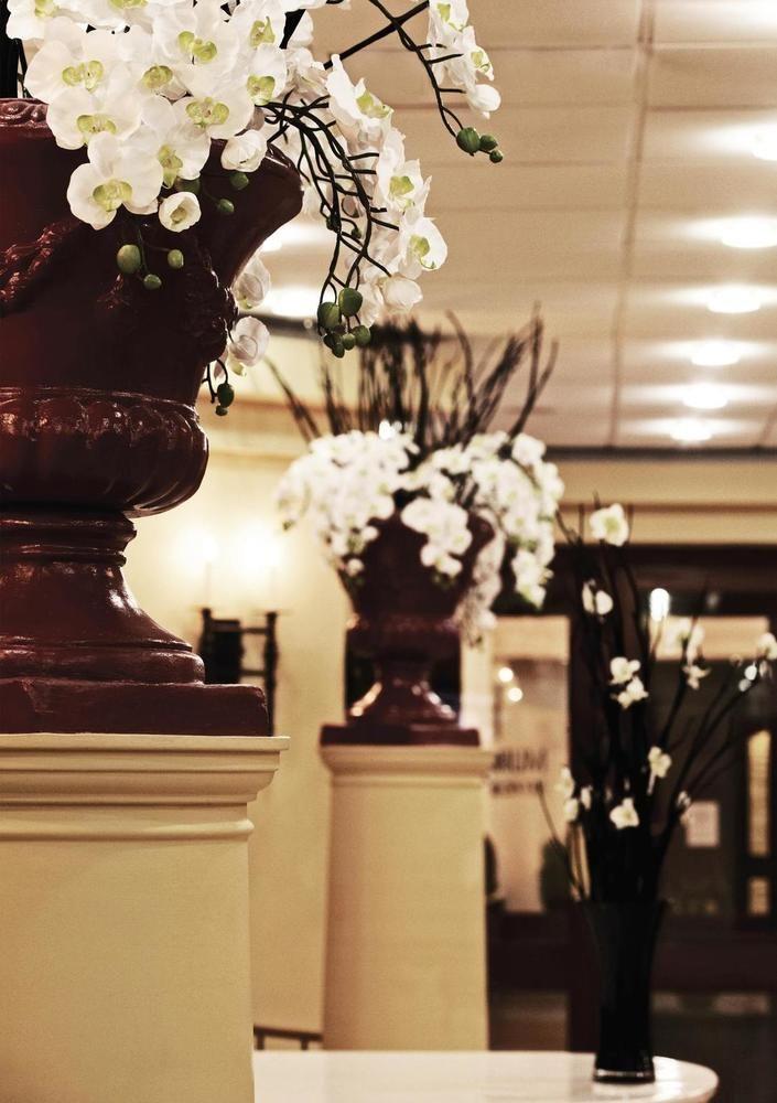 Copthorne Effingham Gatwick Hotel Интериор снимка