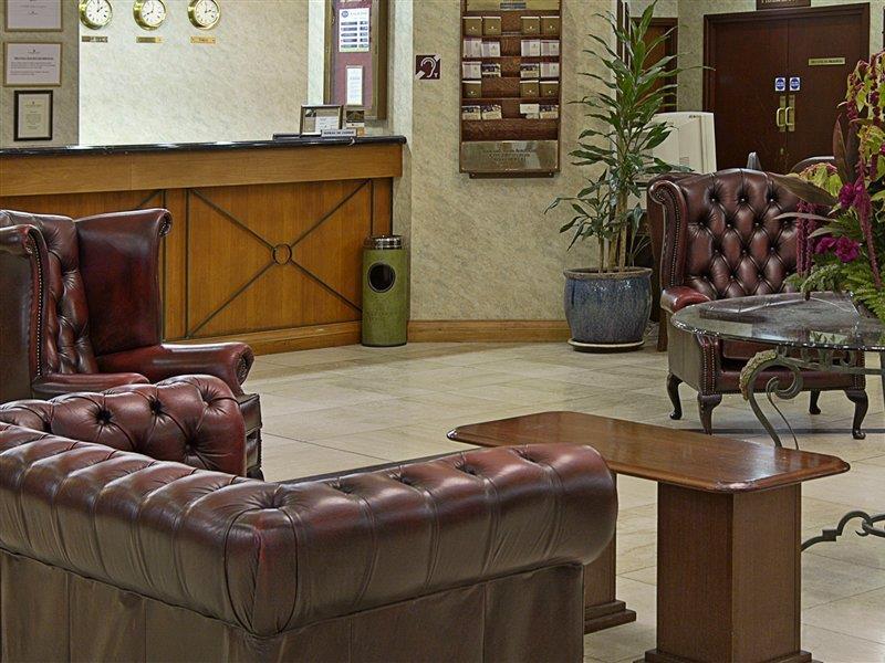 Copthorne Effingham Gatwick Hotel Екстериор снимка
