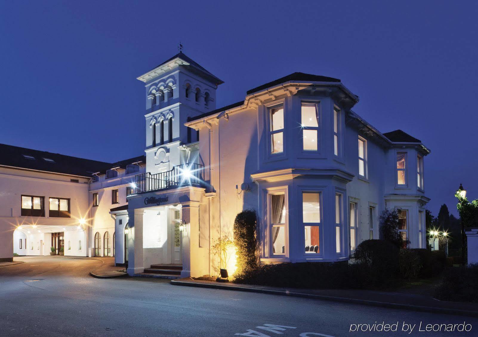 Copthorne Effingham Gatwick Hotel Екстериор снимка